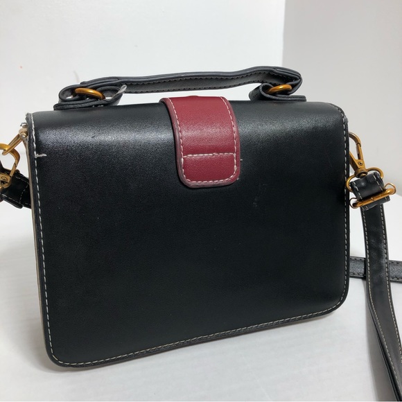 Patch Trendy Purse Clutch with Long Cross Body Strap - Picture 8 of 14